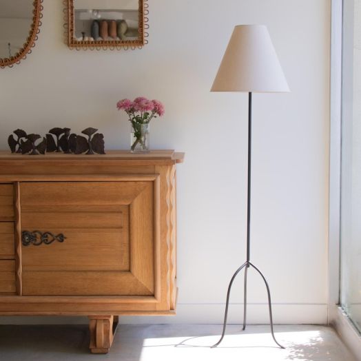 Panoplie Iron Tripod Floor Lamp
