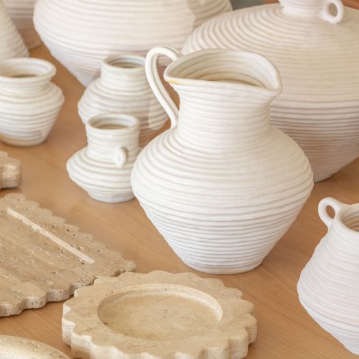 Aeon Pitcher Vessel